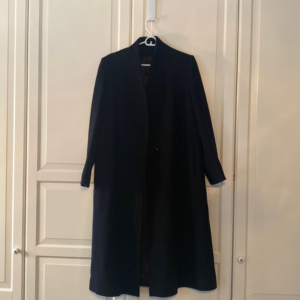 Frostmann coat by central park.  100% wool dry, clean only size medium.